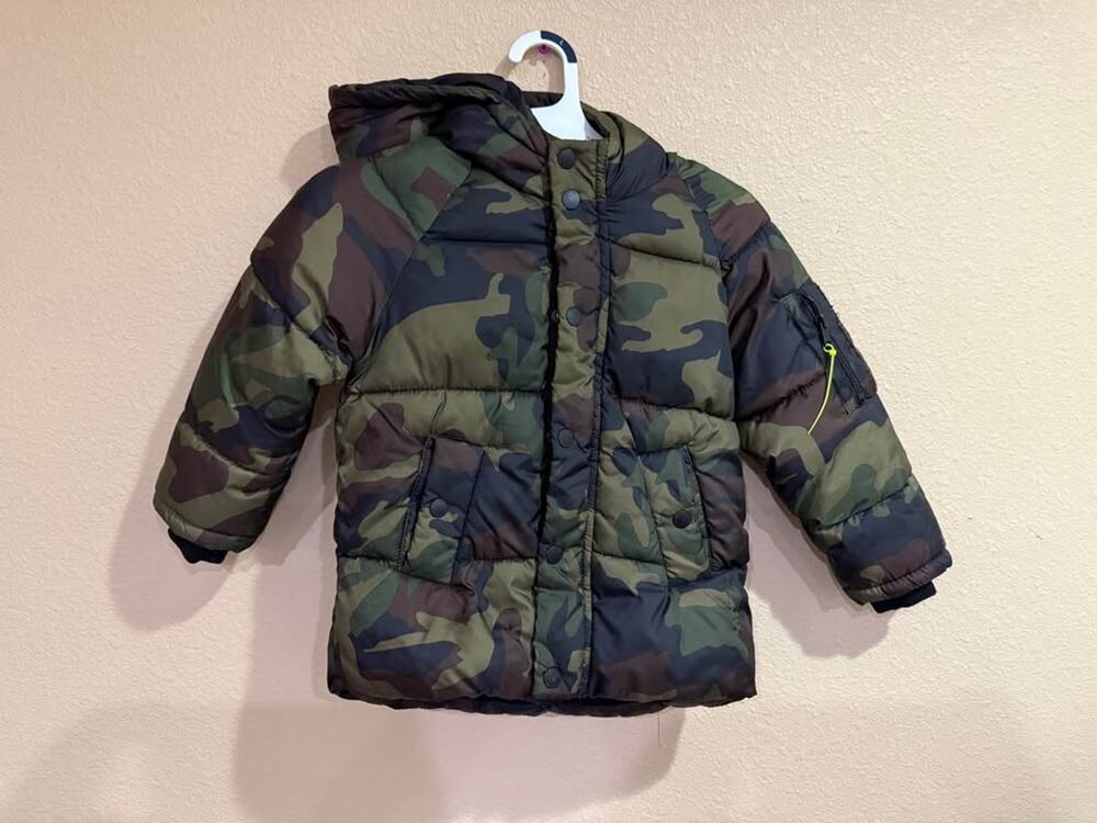 Zara Kids Camo Puffer Jacket Size 6